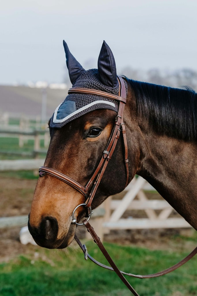 Equithème – Bonnet Chasse-mouches « Badge »