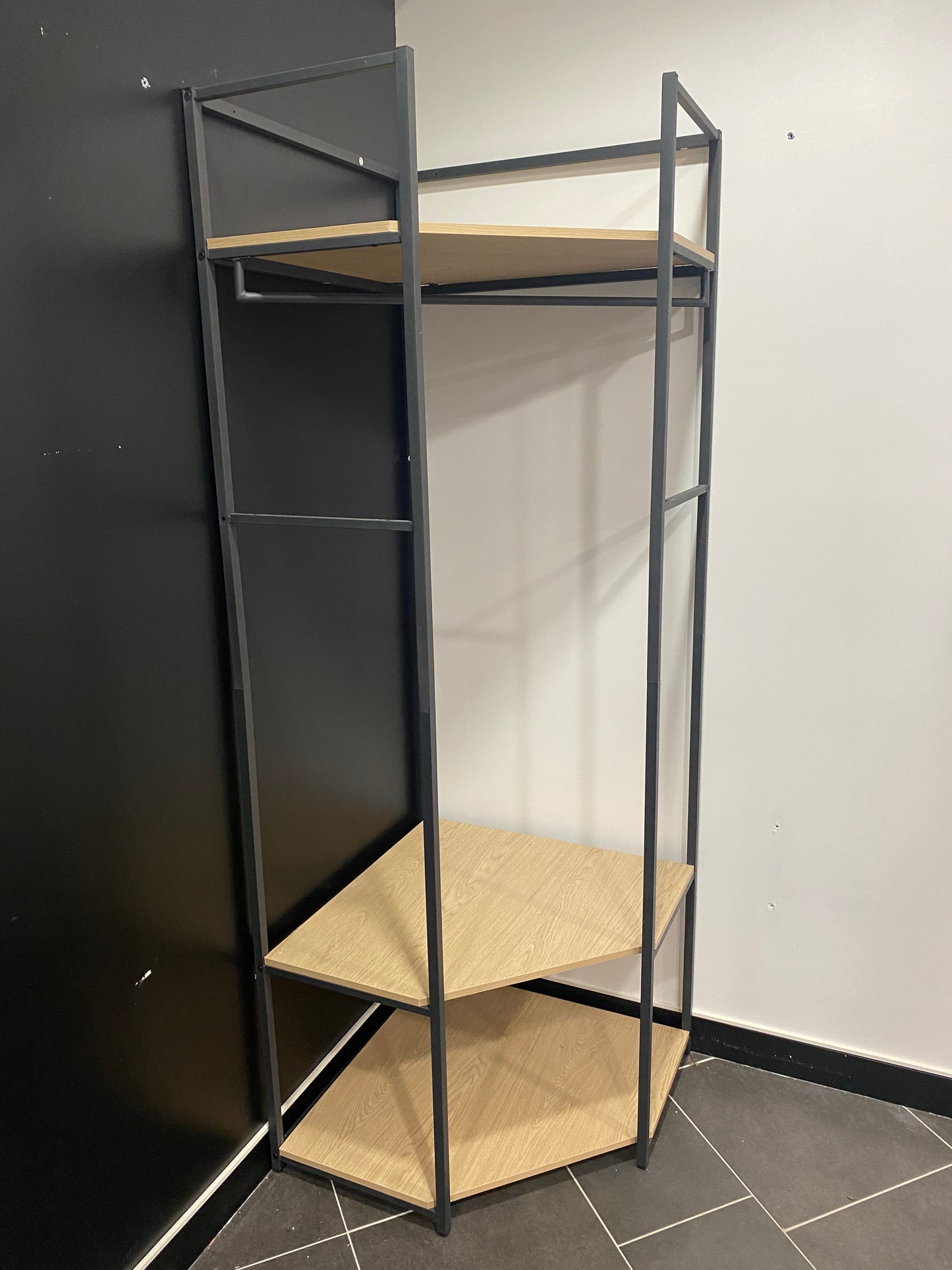 Mob-In - Meuble d’angle, suspension
