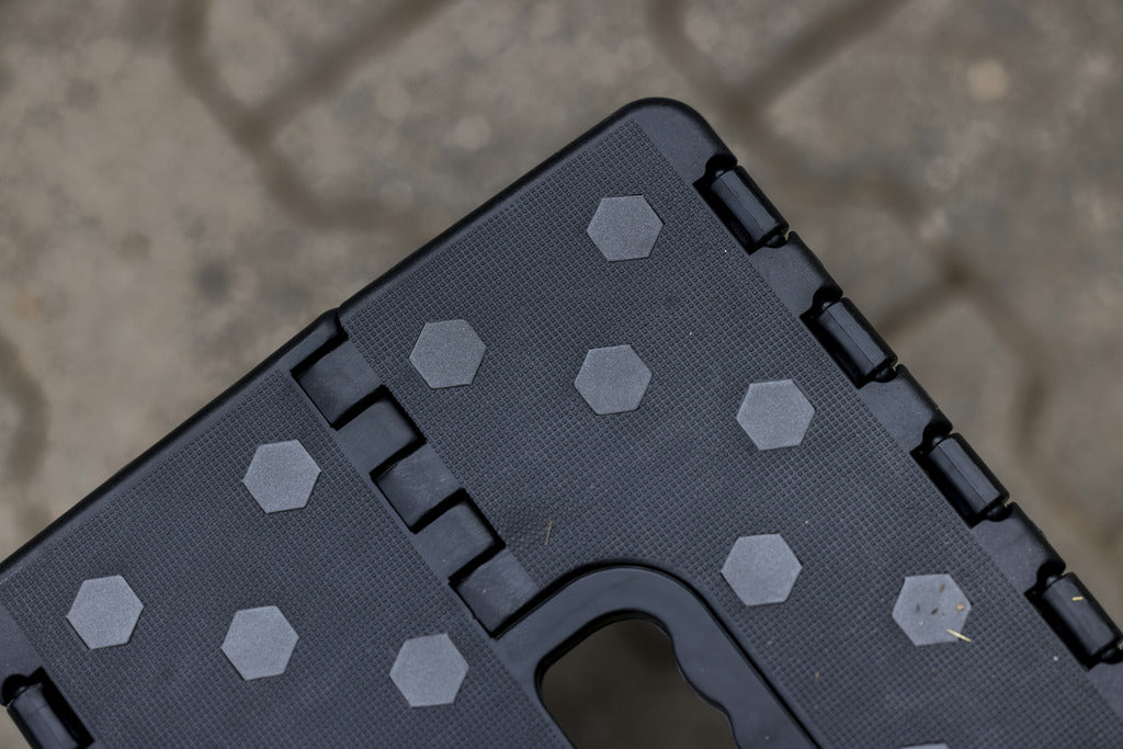 Hippotonic – Tabouret-Marchepied Pliant