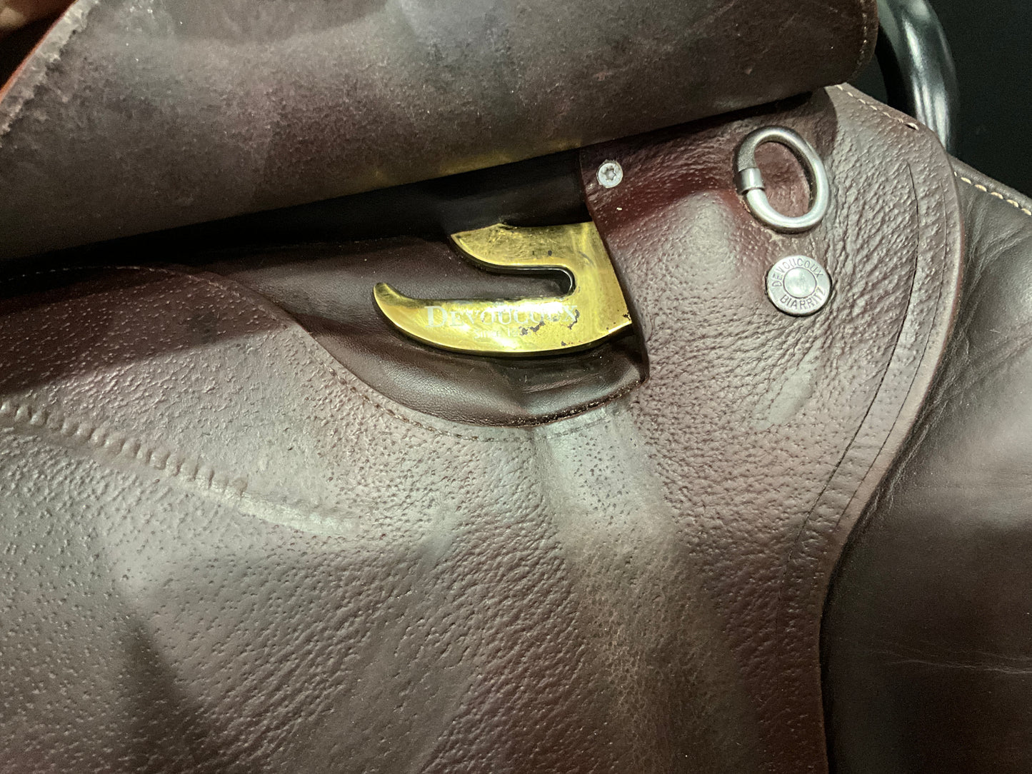 Devoucoux - Selle Biarritz Havane 18"