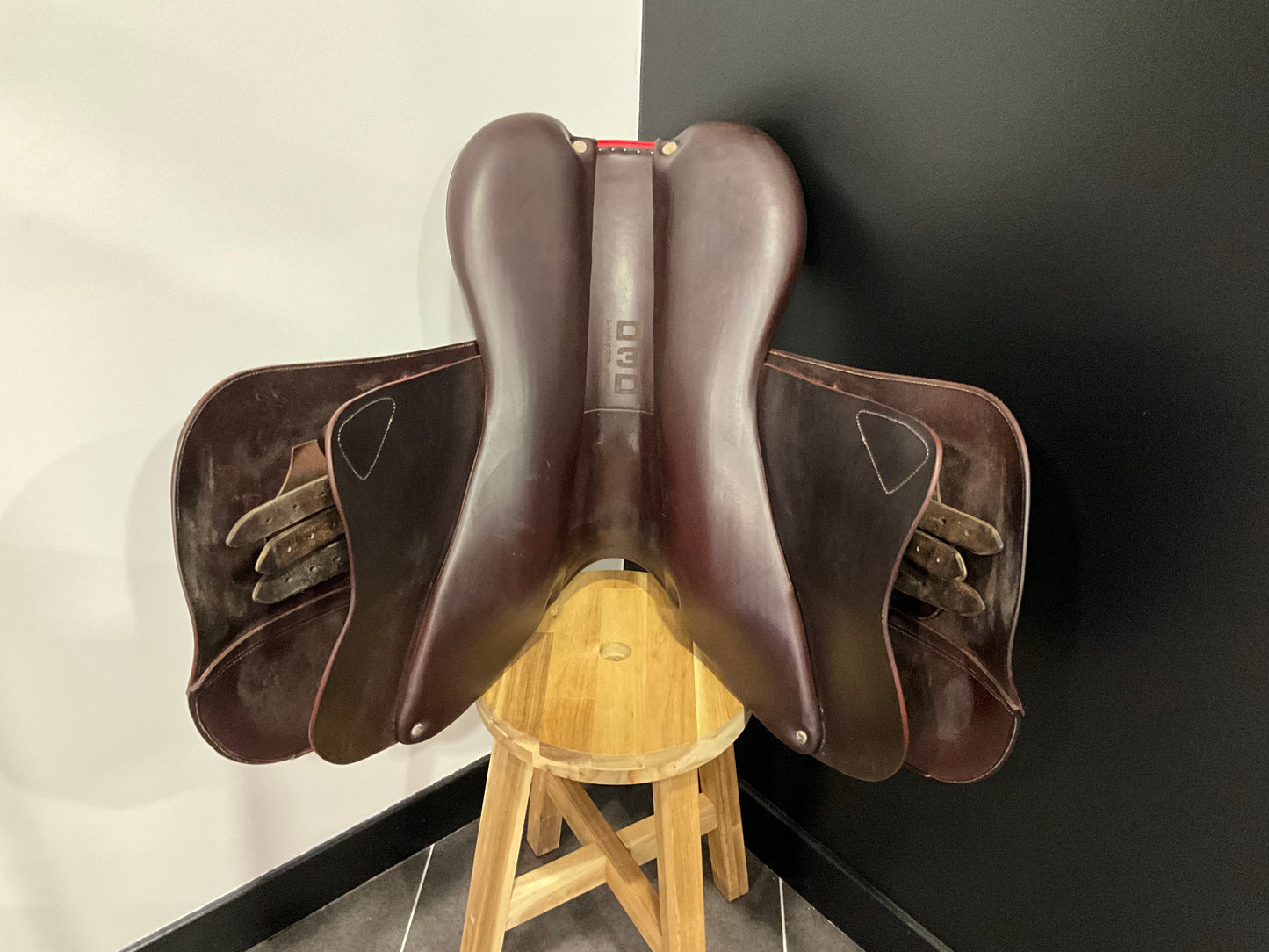 Devoucoux - Selle Biarritz Havane 18"