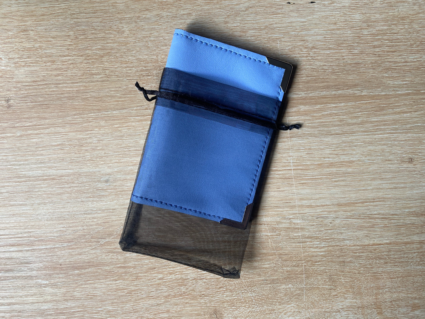 Pochette cadeau en organza