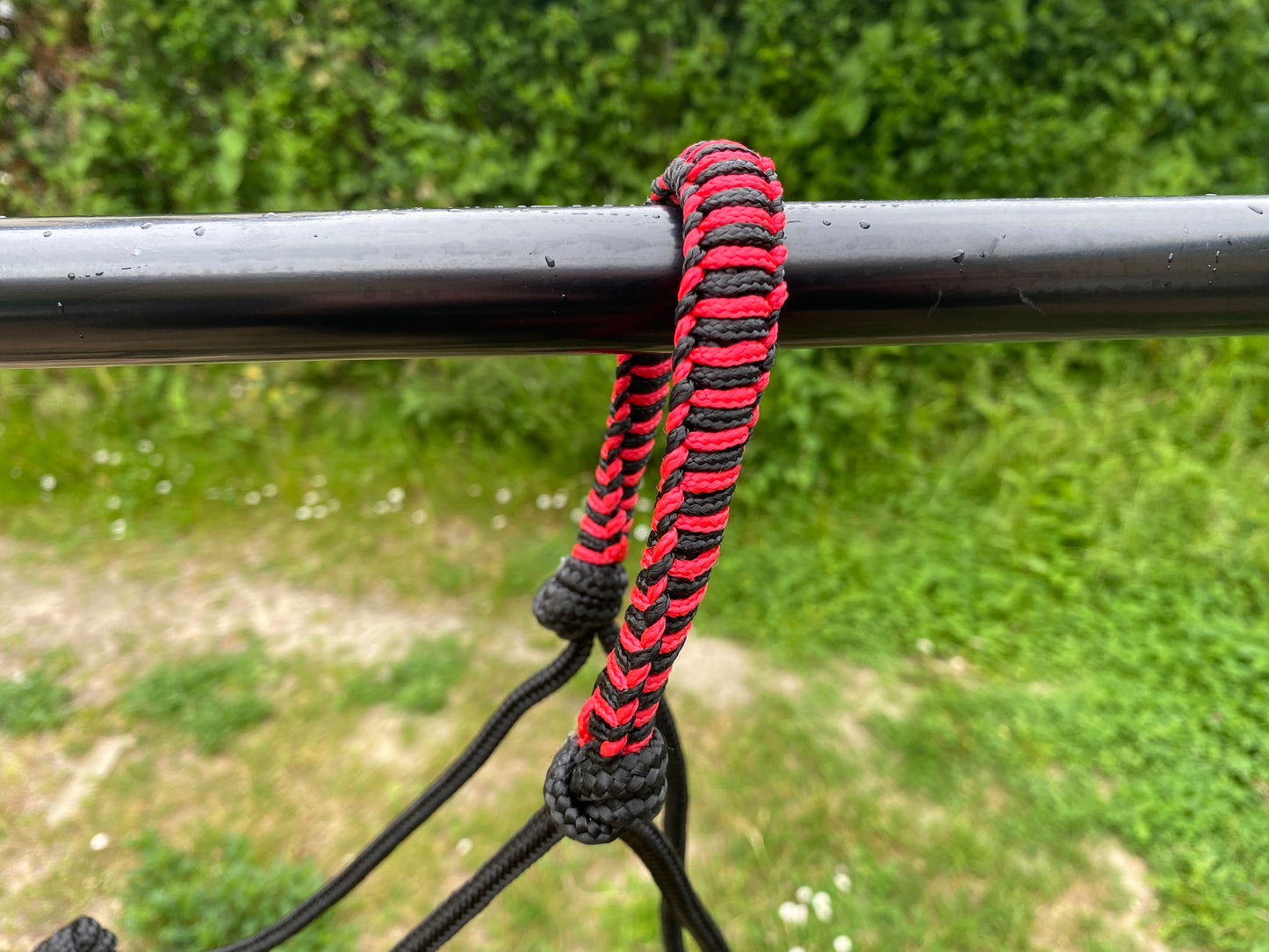 Artisanal - Licol éthologique noir et rouge