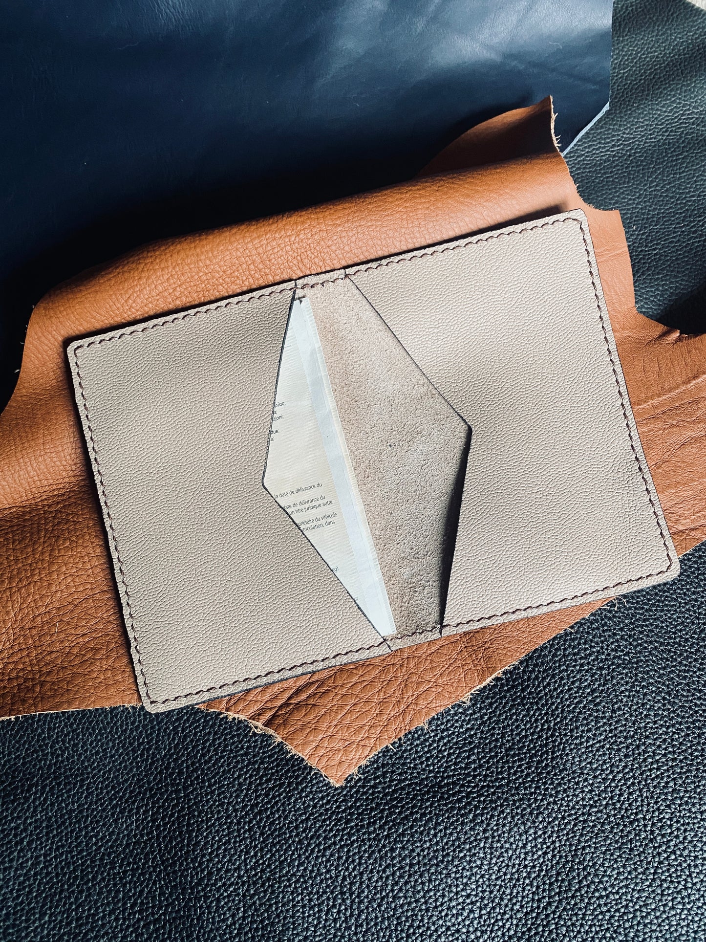 Artisanal - Pochette pour carte grise en cuir